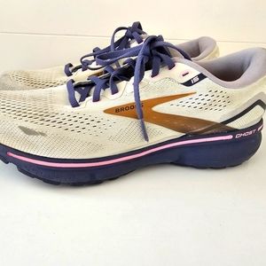 BROOKS GHOST 15 - Womens Running Shoes - SIZE 11 D WIDE